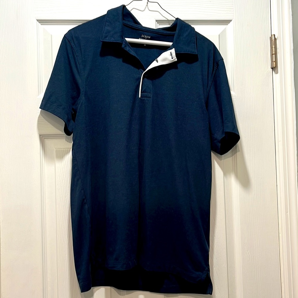 Men’s J Crew Performance, slim fit, navy blue, short sleeve polo.  Size M.